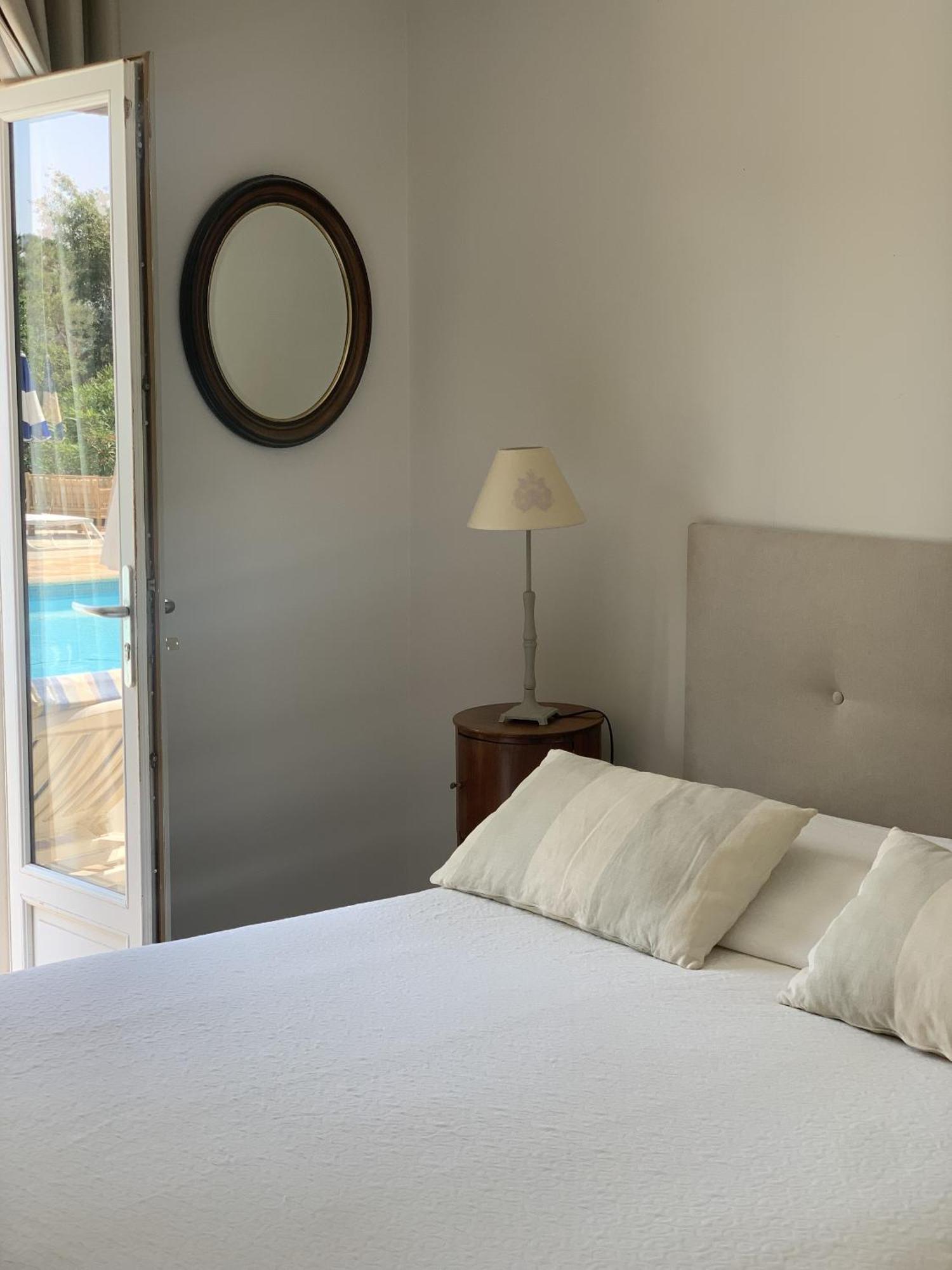 Hotel La Boulangerie Grimaud Zimmer foto